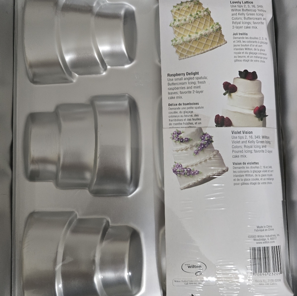 Wilton Mini Tier Cake Pan Set *NWT* - Picture 3 of 3